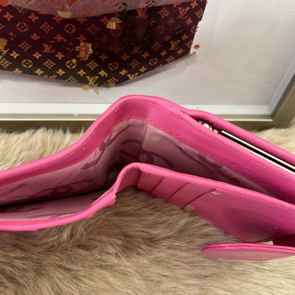 CHANEL Bifold Wallet Card Coin Bill Case Purse hot Pink - Picture 9 of 10